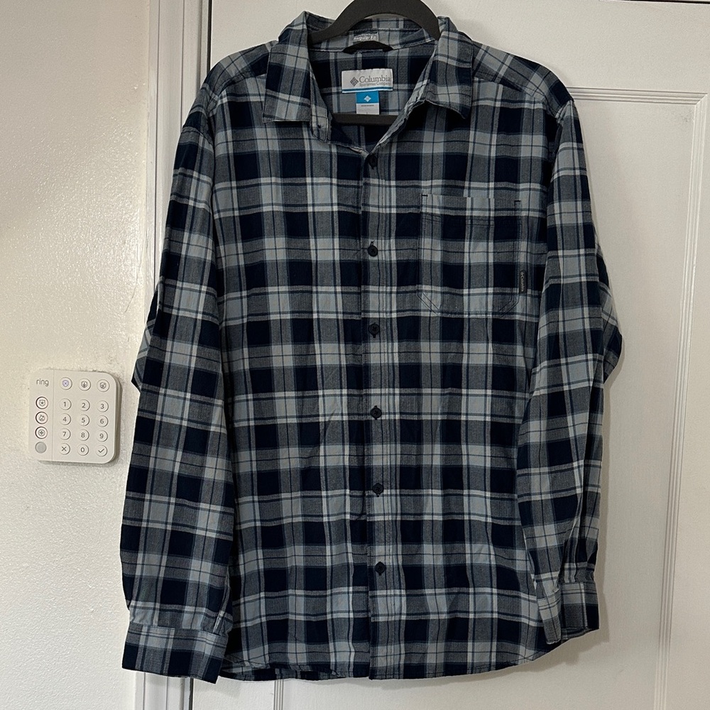 Columbia Button Up